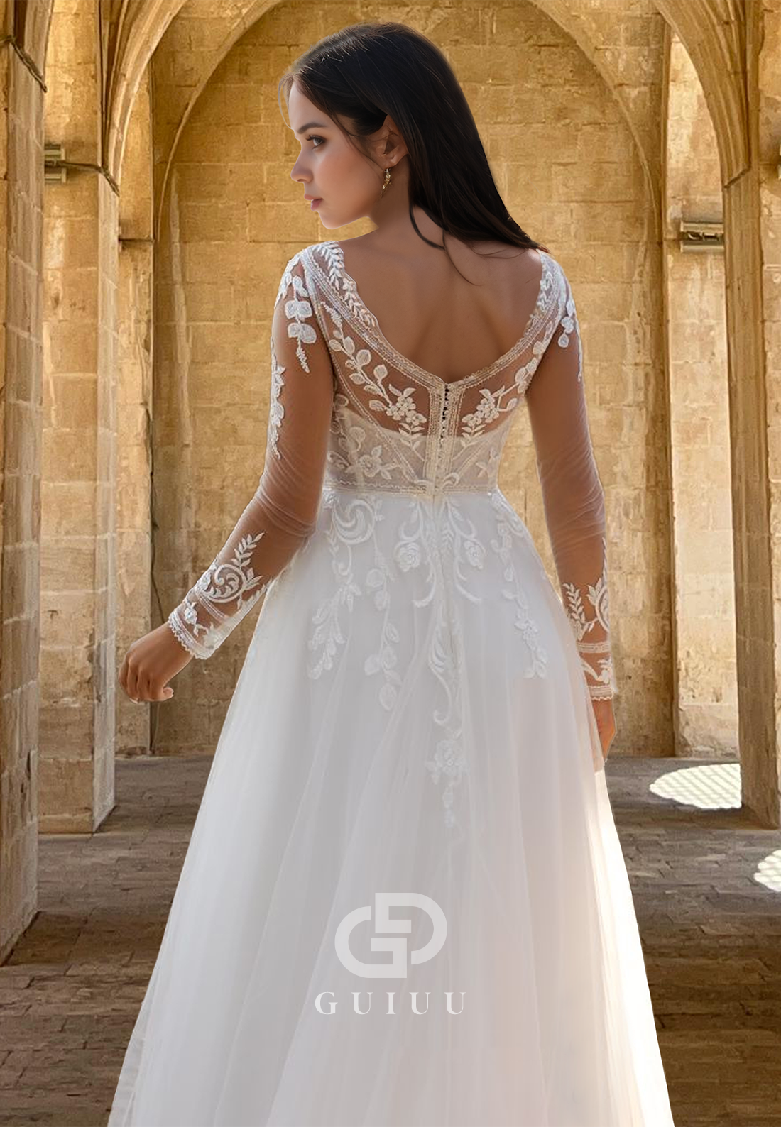 Charming Long Sleeves V-Neck Empire-Waist Backless Floral Appliques Lace Wedding Dress