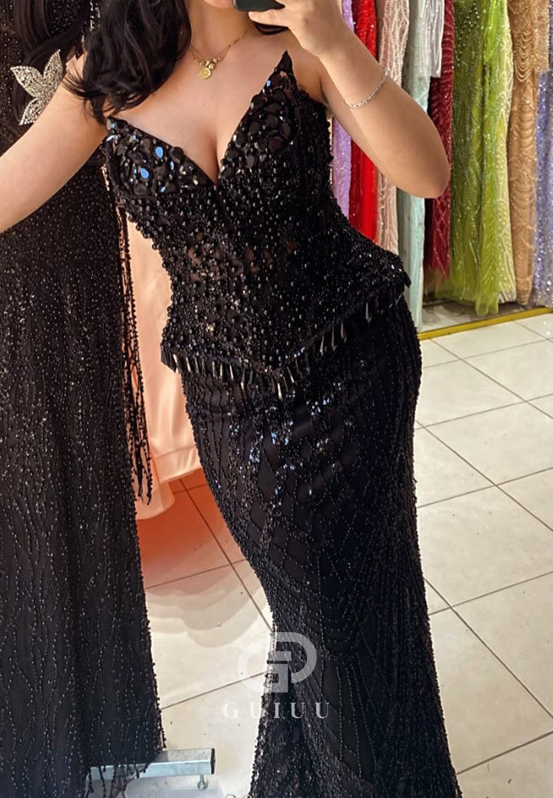 Black Sheath Sleeveless V-Neck Beads Evening Dress