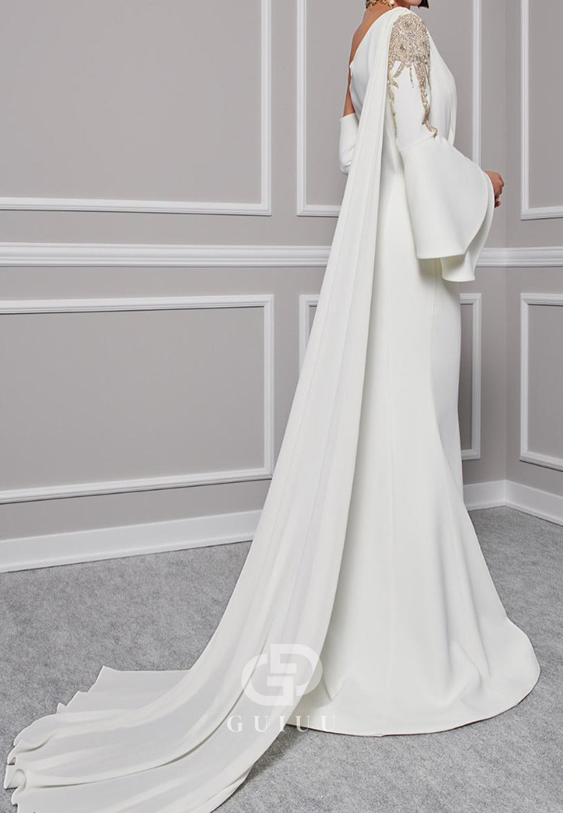 Asymmetrical Long Sleeves Appliques A-Line Evening Dress