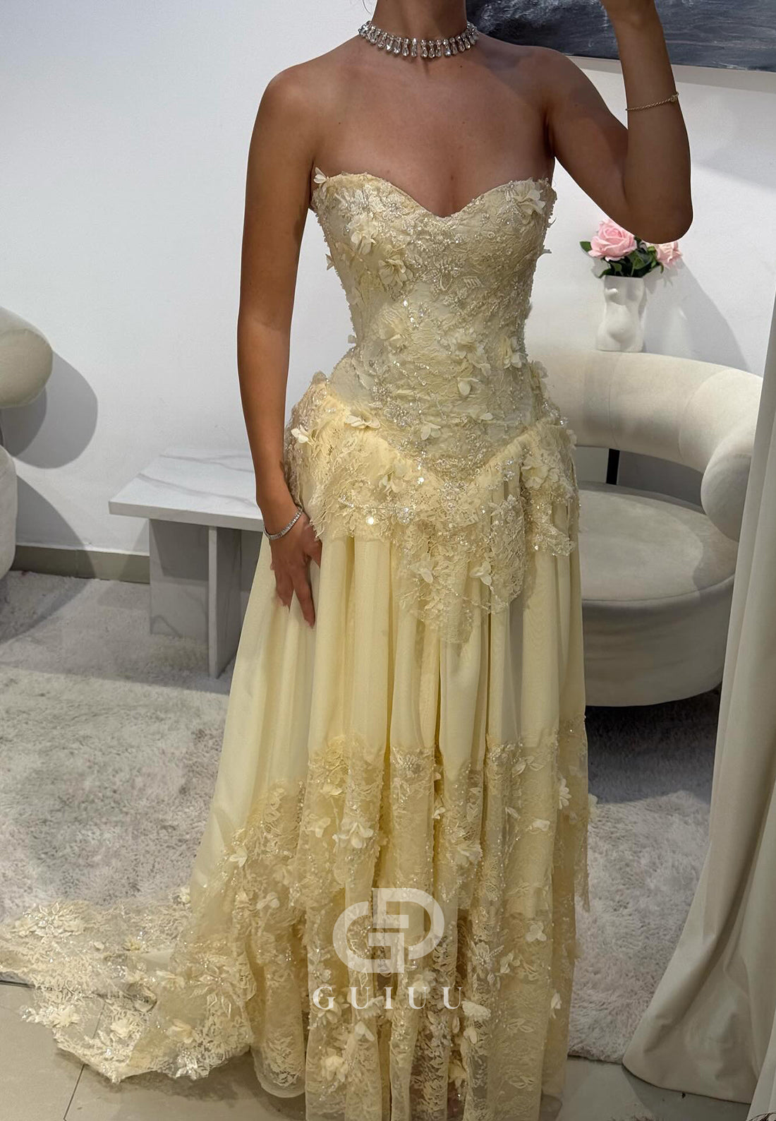 Daffodil A-Line Strapless Sleevelss Floral Appliques Prom Dress