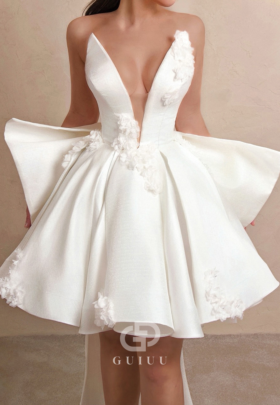 Deep V-Neck Sleeveless Bowknot Short Wedding Dress