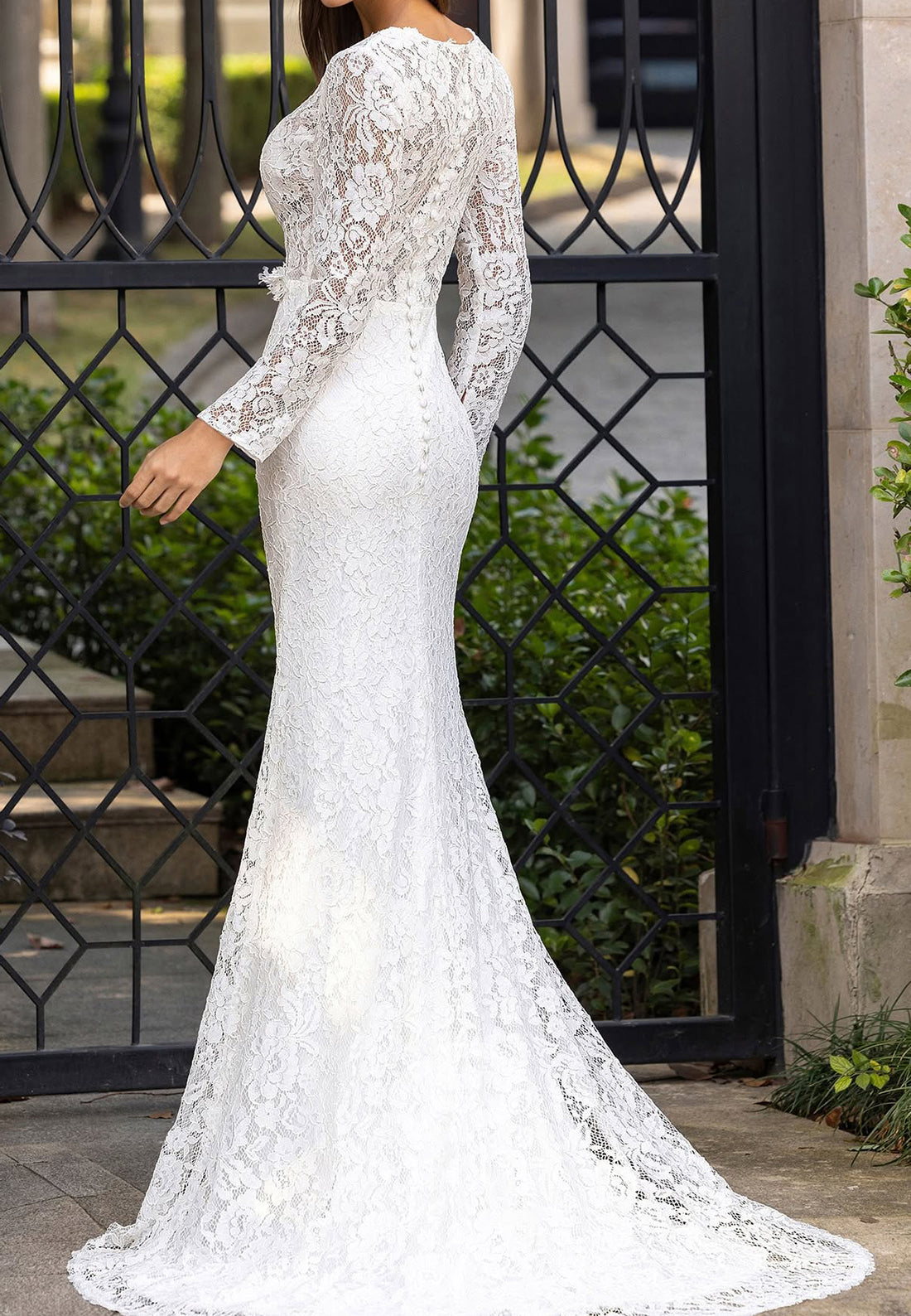 Long Sleeves V-Neck Corset Empire-Waist Lace Wedding Dress