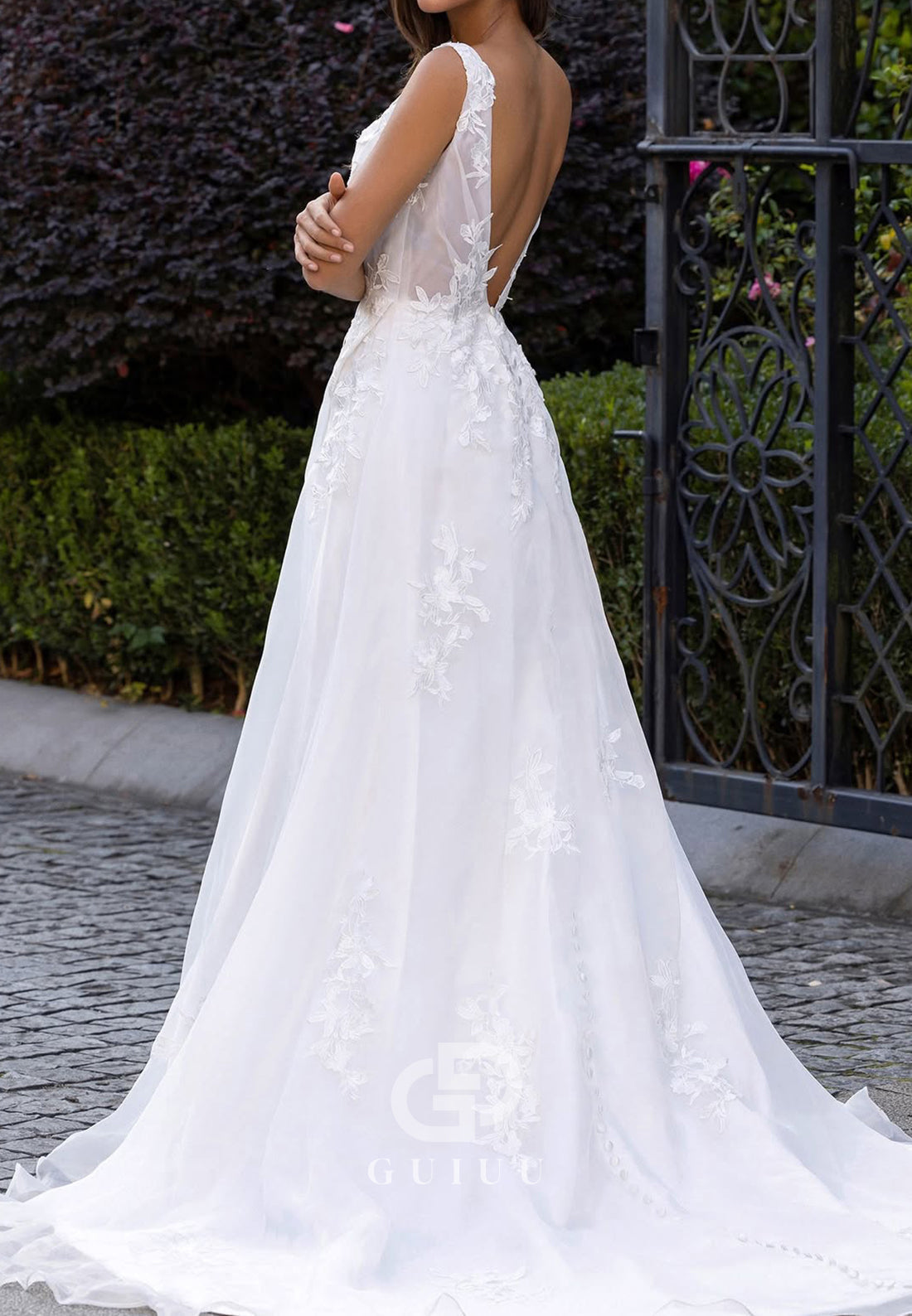 Spaghetti Straps V-Neck Empire-Waist Slit Wedding Dress