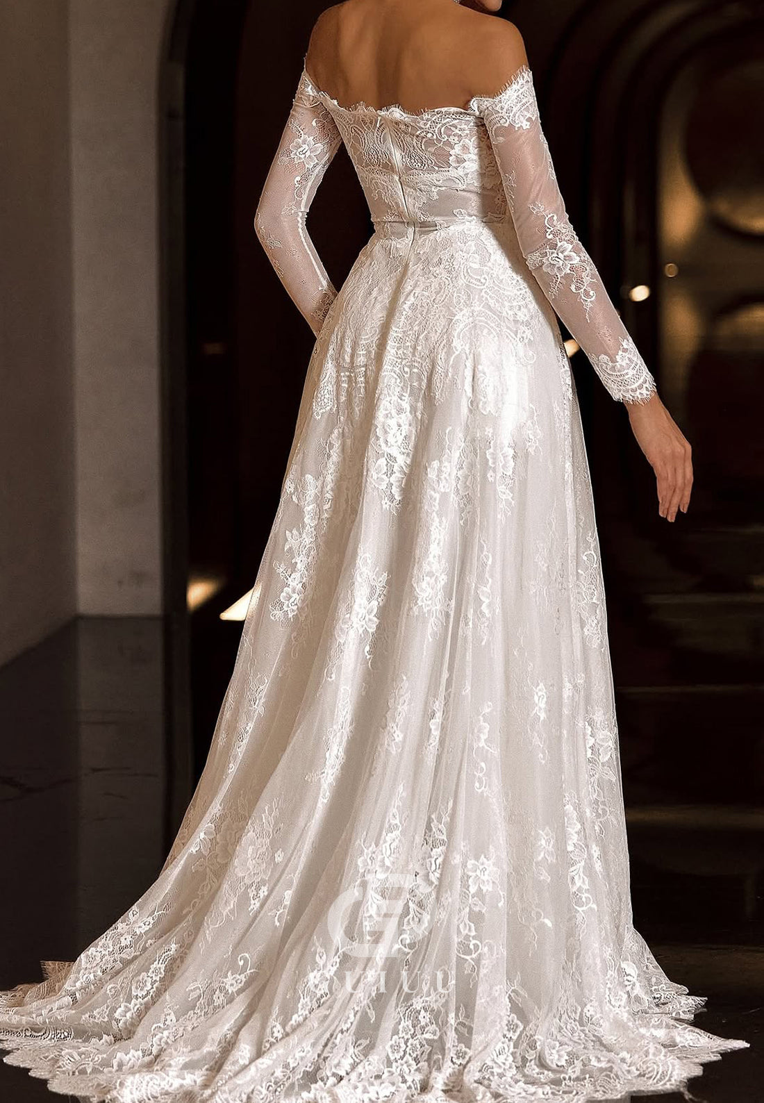 Elegant Long Sleeves Sweetheart Corset Tulle Wedding Dress