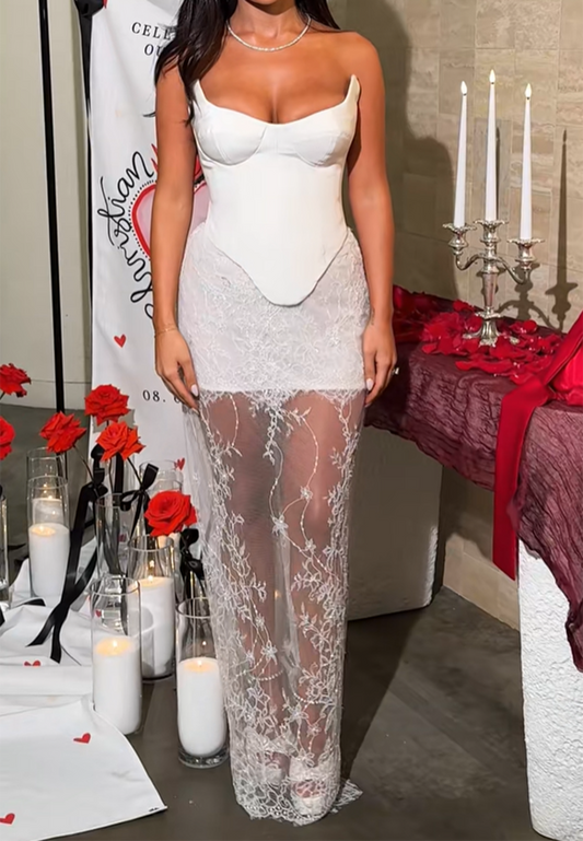 Simple Sleeveless Strapless Lace Homecoming Dress