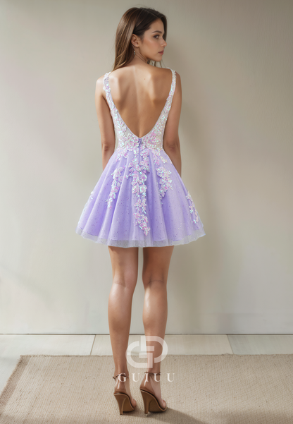 A-Line V Neck Straps Tulle Appliques Back Zipper Short Homecoming Dress