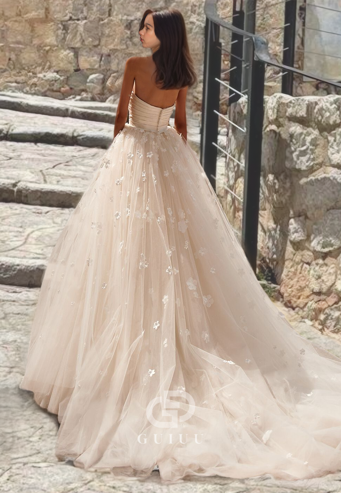 A-Line Charming Sweetheart Wedding Dress with Flower Lace  and Sweep Train Sleeveless