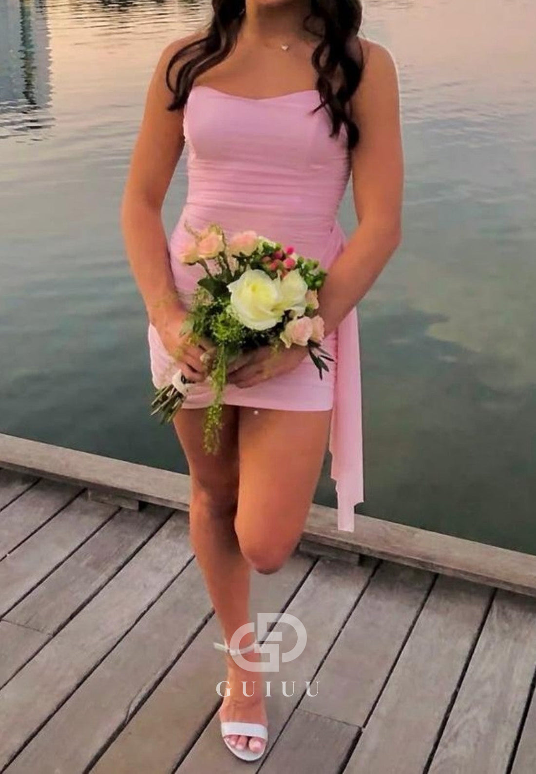 Elegant Ruched Strapless Chiffon Homecoming Dress with Asymmetrical Detail