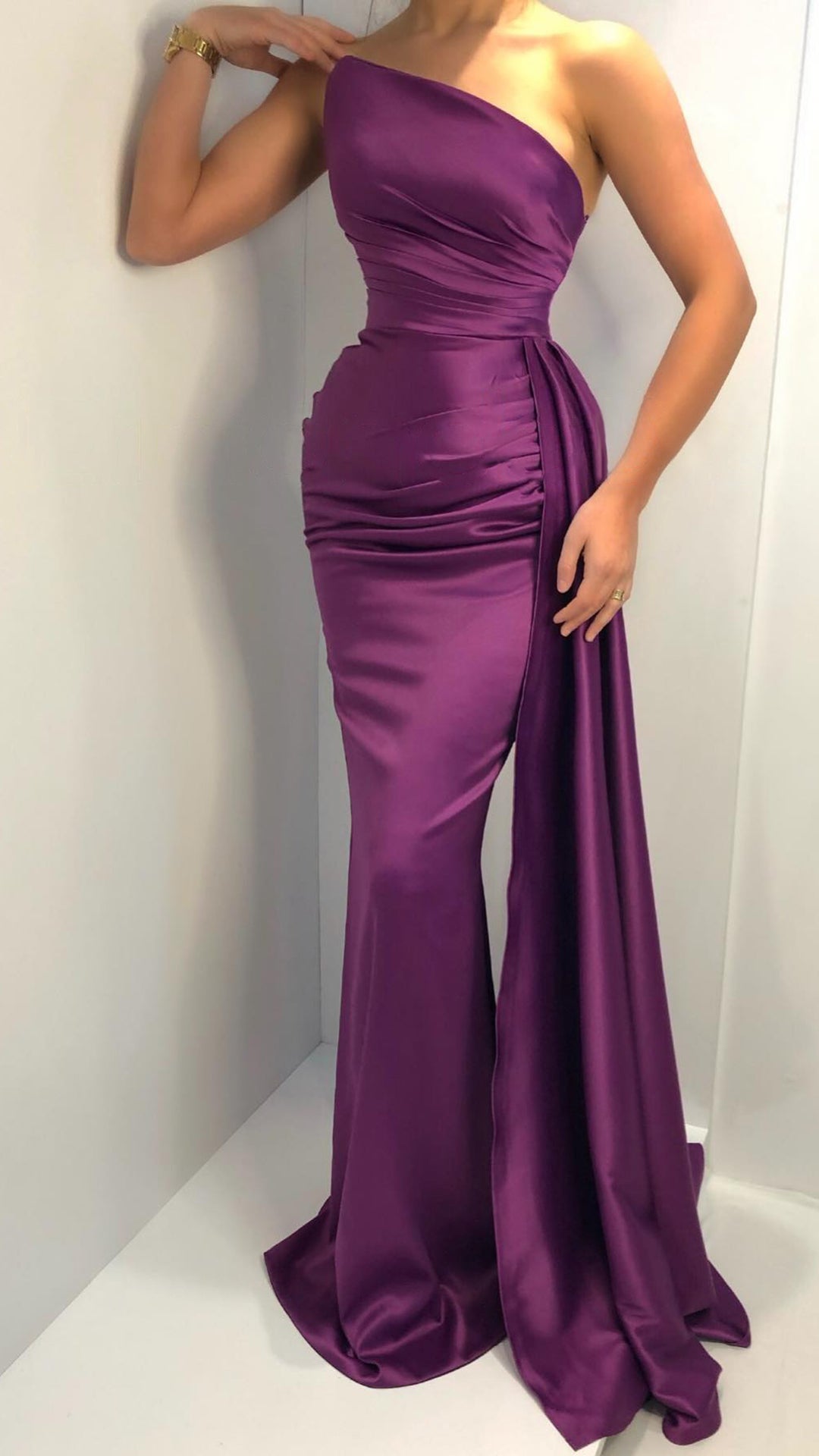 G2695 - Chic & Modern Strapless Satin Pleats Long Evening Prom Dress With Train