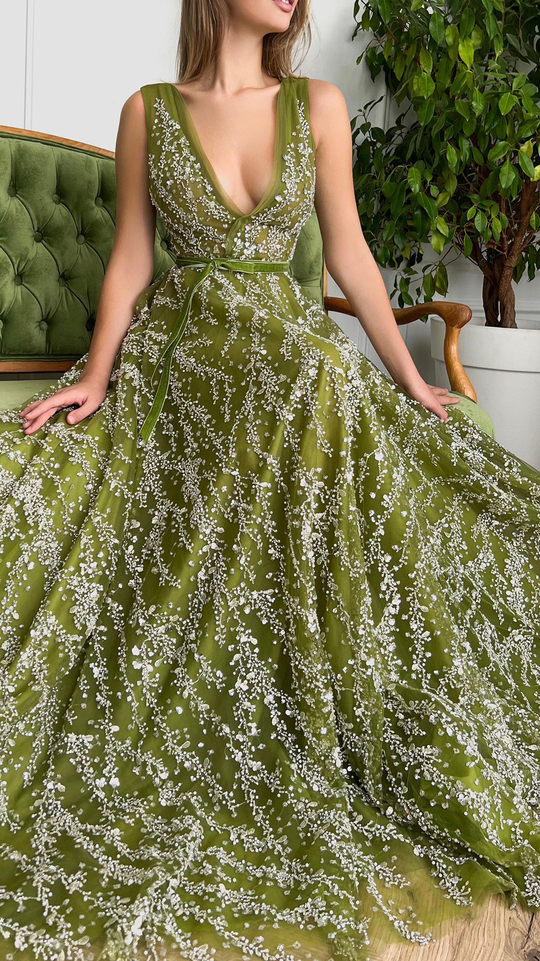 G2706 - Elegant & Classic A-Line V-Neck Sequins Long Ball Gown Porm Evening Dress