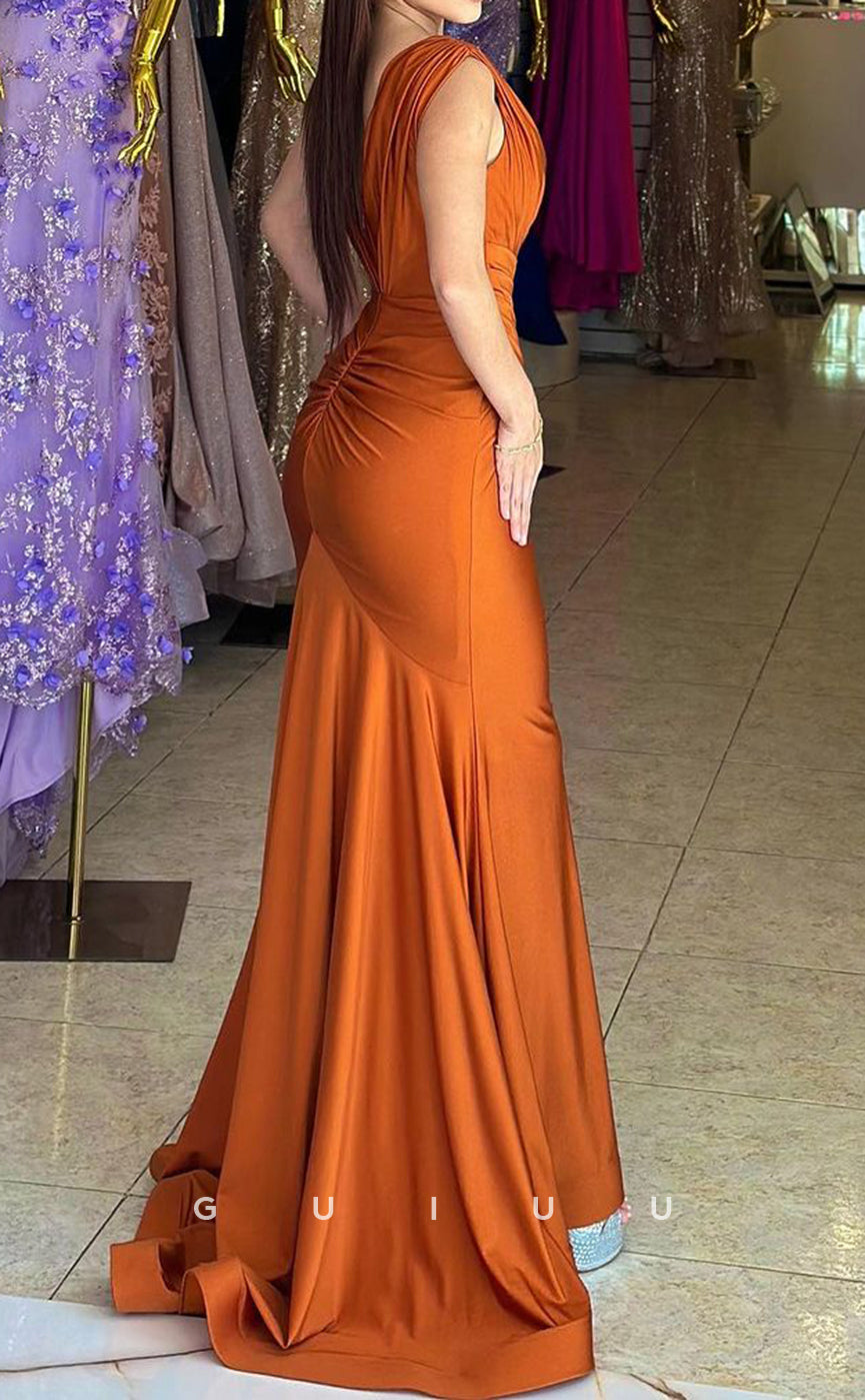 G2770 - Chic & Modern Fitted V-Neck Ruched Long Prom Evening Dress