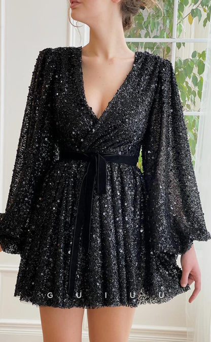 GH404 - A Line V Neck Long Sleeves Black Short Homecoming Dress