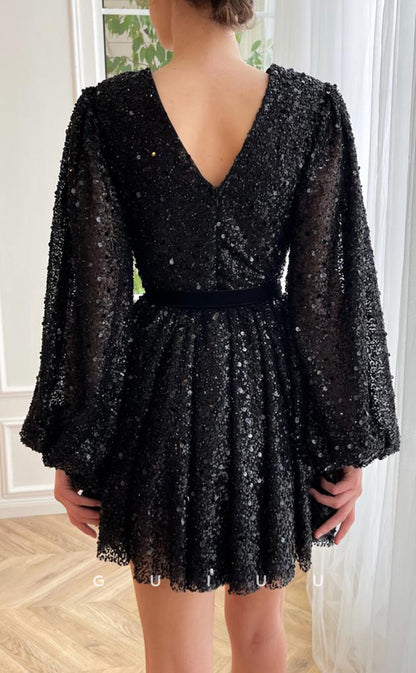 GH404 - A Line V Neck Long Sleeves Black Short Homecoming Dress