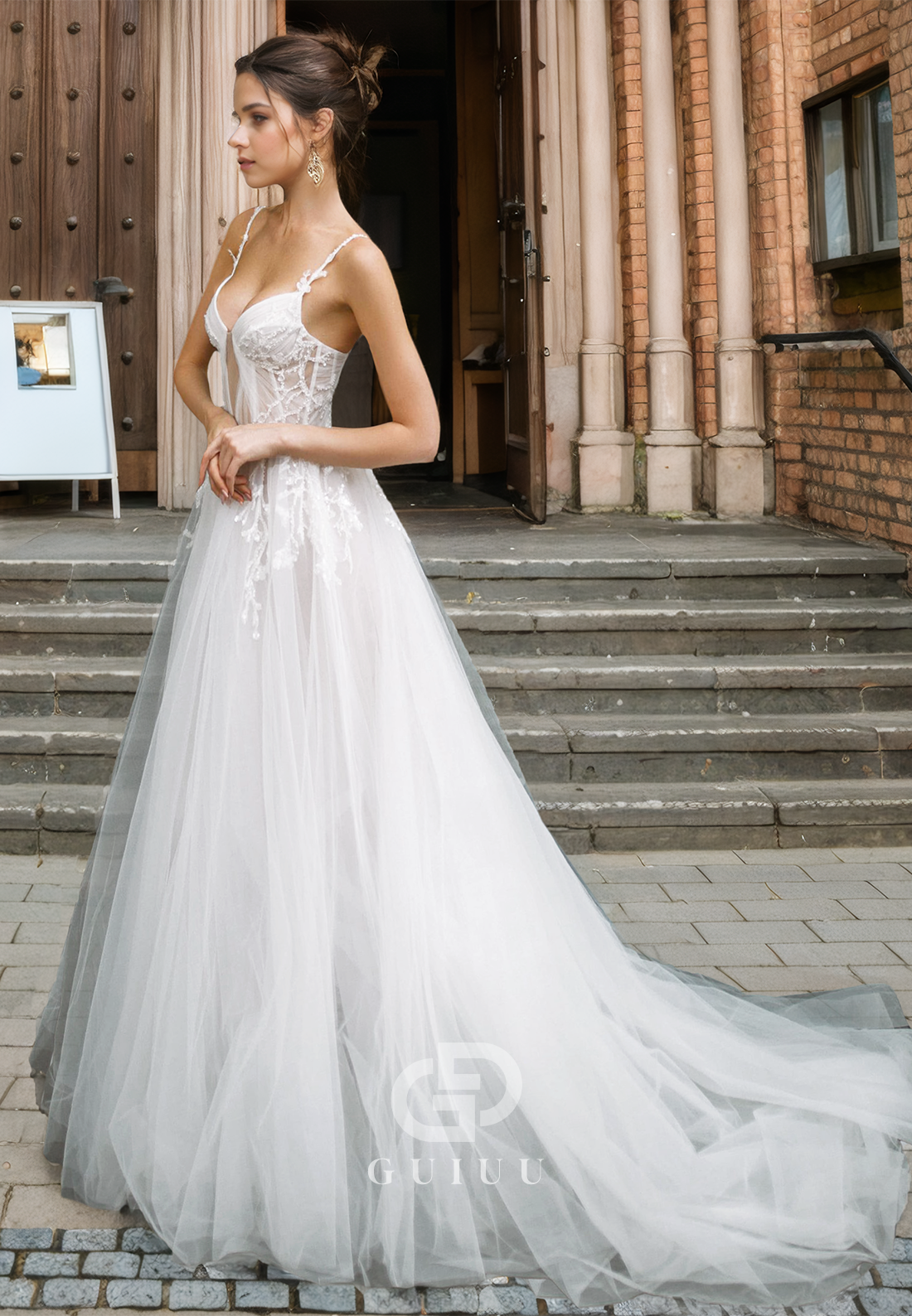 Charming Spaghetti Straps Sweetheart Corset Tulle Sweep Train Lace Wedding Dress