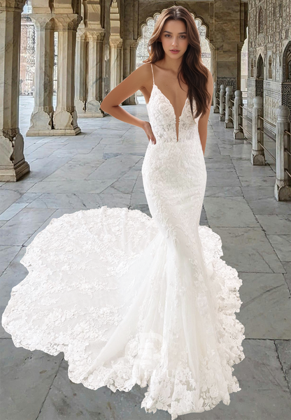 Gorgeous V-Neck Spaghetti Straps Lace Appliques Mermaid Wedding Dress