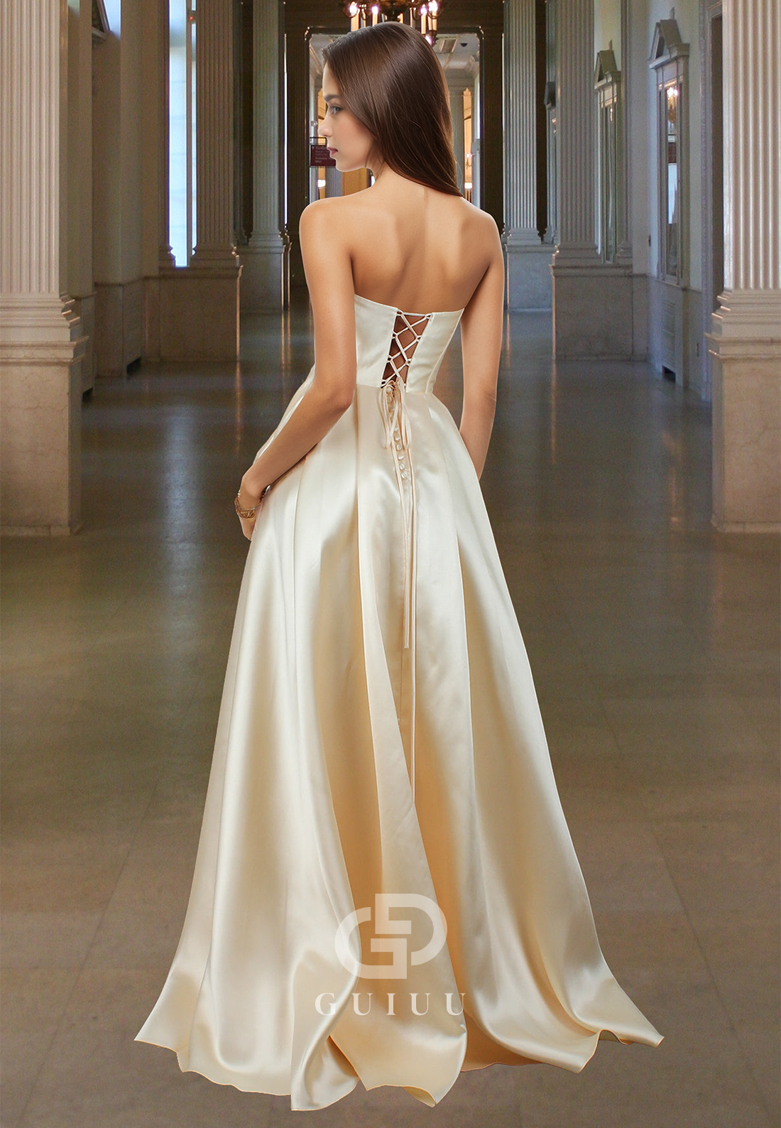 Elegant Strapless Sleeveless Prom Dress with Side Slit Evening Party Dress