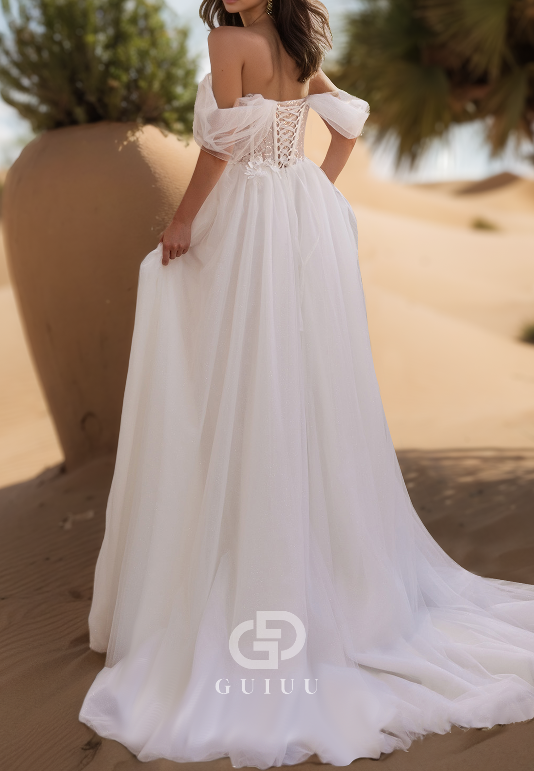 Charming Cap Sleeves Corset Tulle Appliques Slit Lace Wedding Dress