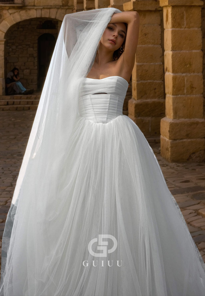 A-Line Strapless Sleeveless Pleated Tulle Beach Wedding Dress