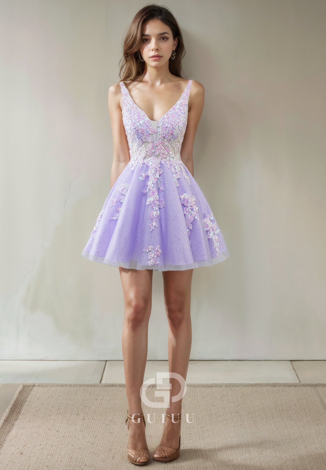 A-Line V Neck Straps Tulle Appliques Back Zipper Short Homecoming Dress