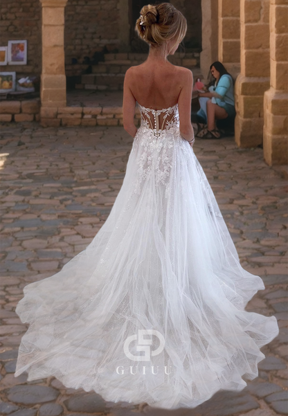 A-Line Strapless Sleeveless Applique Tulle Wedding Dress with Train