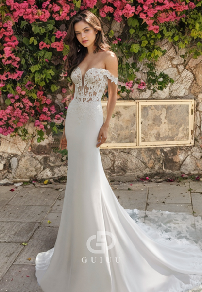 Off-Shoulder V-Neck Lace Appliques Wedding Dress with Sweep Train