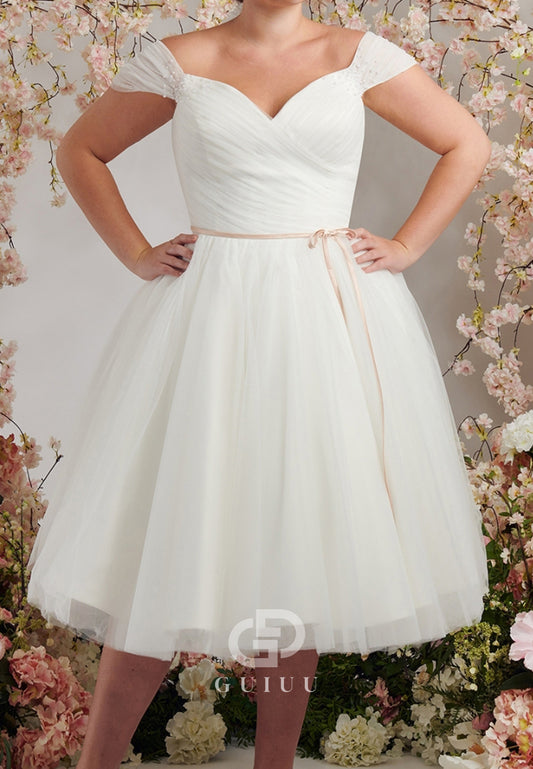 Spaghetti Straps Sweetheart Short Lace Wedding Dress
