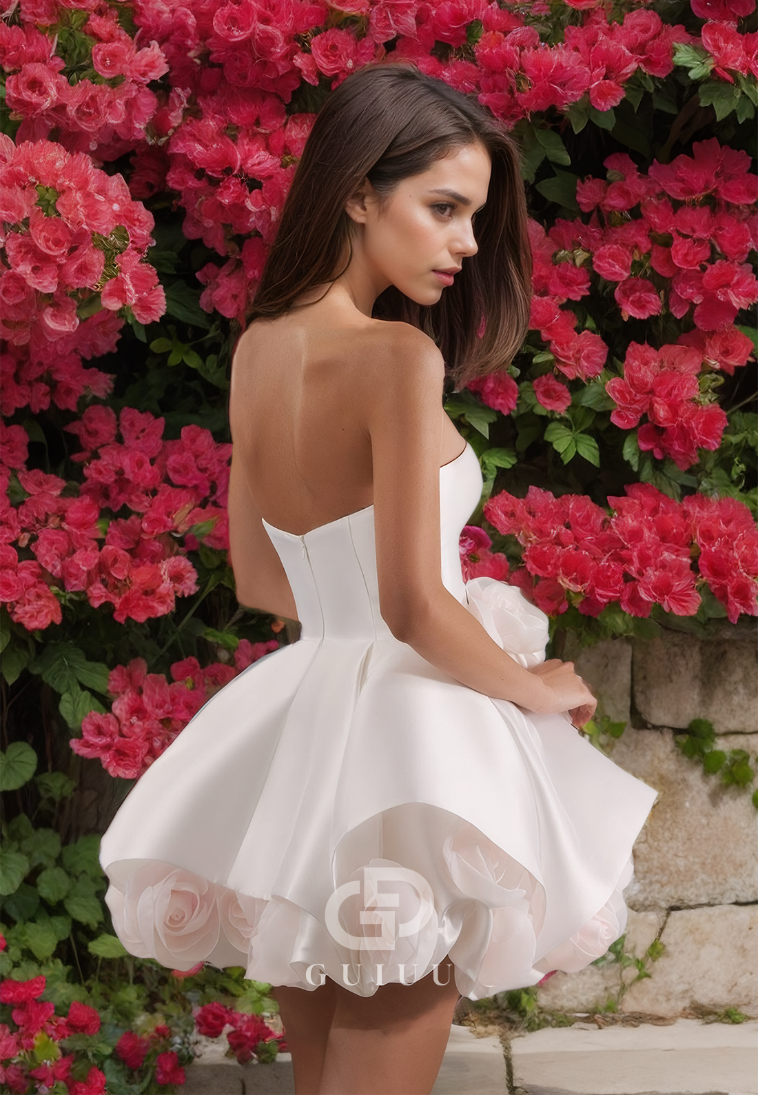 Strapless Roses Embossed Above-Knee Backless Wedding Dress