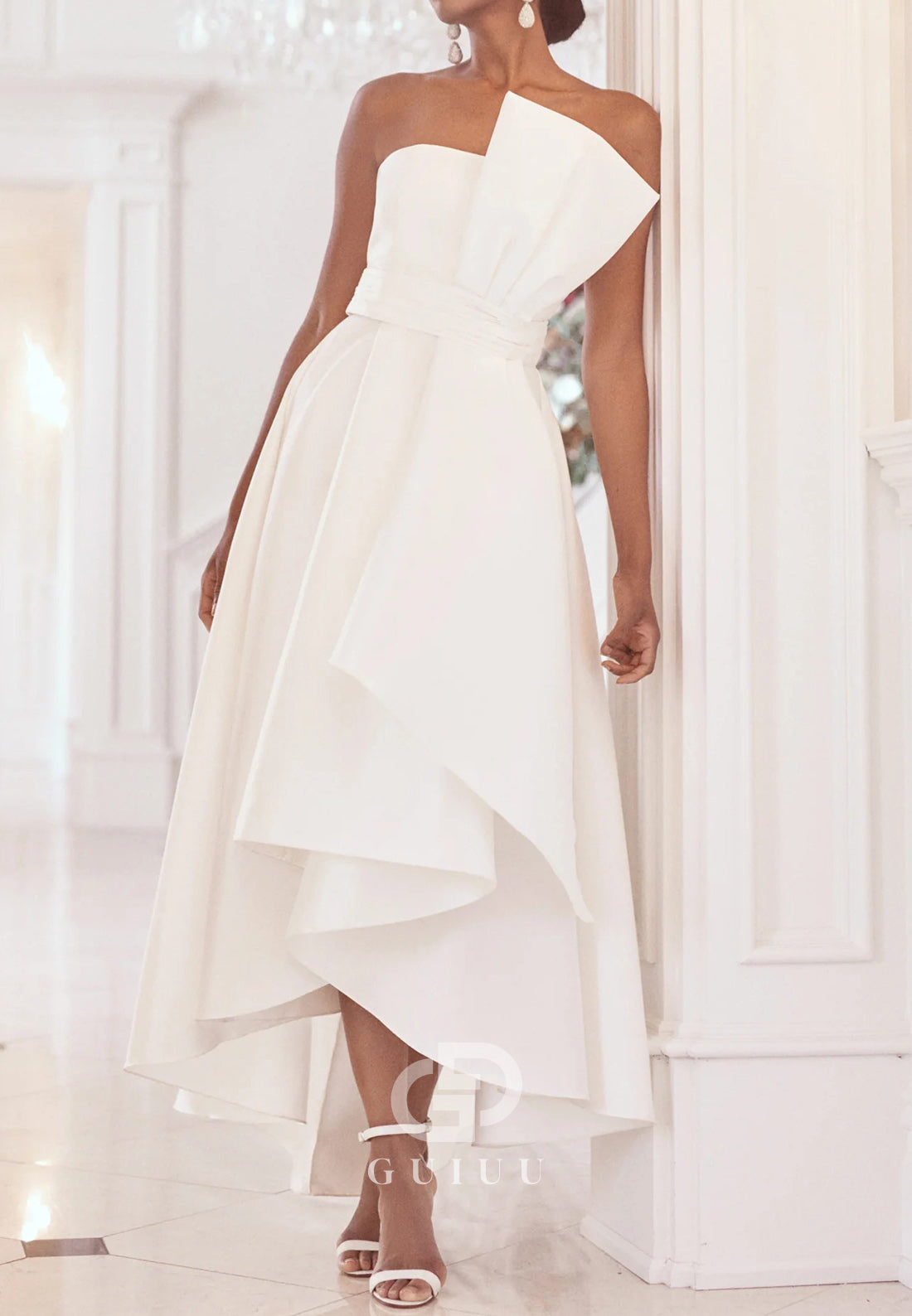 Simple Strapless Sleeveless Ruched Satin Wedding Dress
