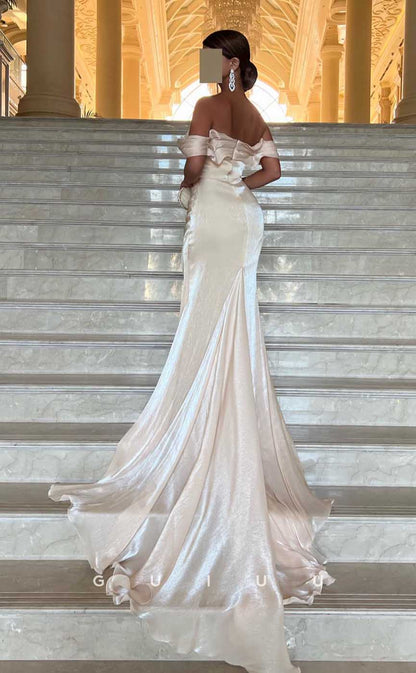 G4526 - Elegant Mermaid 0ff-Shoulder White Pleats Prom Party Dress with Court Train