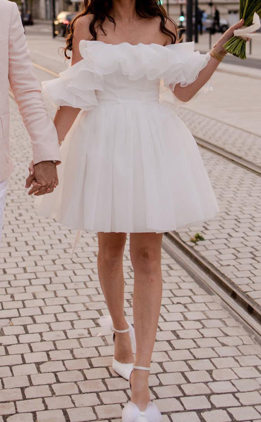 GW994 - Simple & Casual A-Line Off Shoulder Sleeveless Mesh Mini Wedding Dress