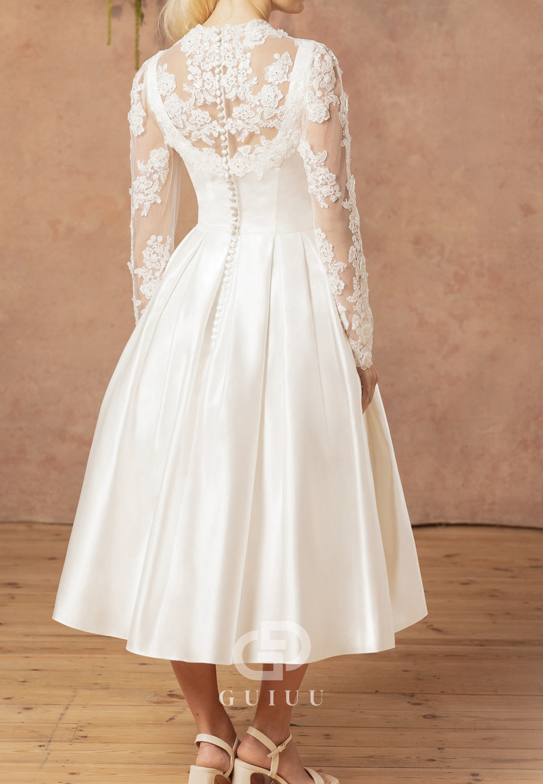Long Sleeves High Neck Empire-Waist Wedding Dress